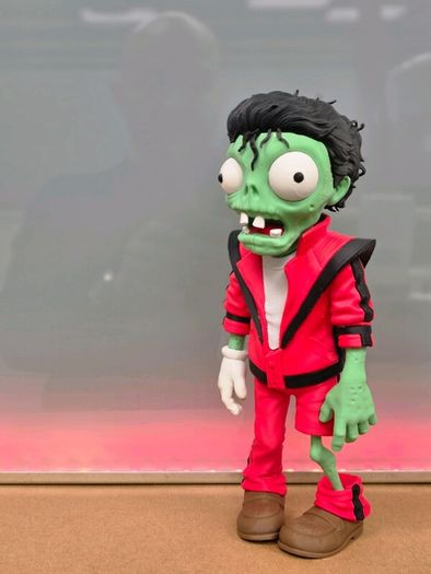 Michael Jackson Zombie Pop Star Collectible Figure