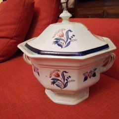 Adams Calyx Ware Tureen