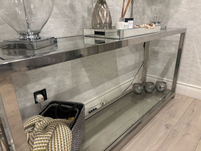 chrome console table