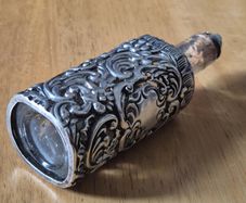 Deakin & Francis, 1899. Sterling Silver Scent bottle. Still with original lid.