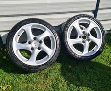 2 Genuine Porsche Boxster / 911 twist alloys turbo