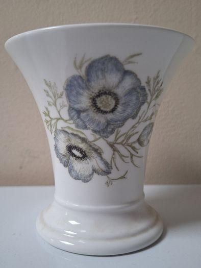 SALE!  Small WEDGWOOD Bone China Vase Glen Mist by Susie Cooper Design