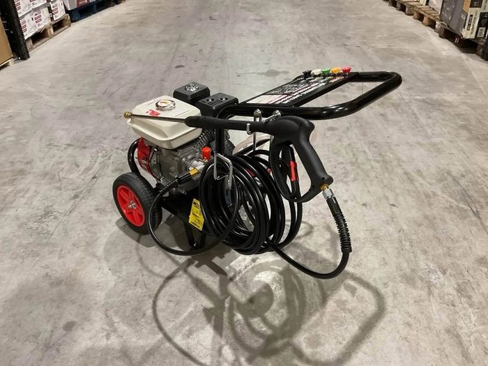 Brand New 4500psi Industrial Use Pressure Washer