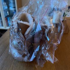 Ugg boots with bows