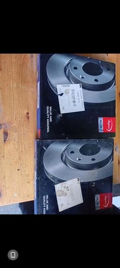 Toyota Avensis rear brake pads and discs