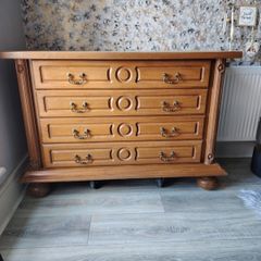 Beautiful vintage solid wood chest of drawers