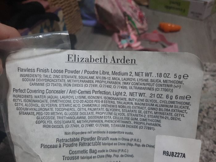 Elizabeth arden flawless finish set