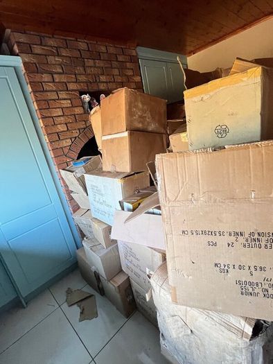 Large Amount Of Stock 35 Euro 100 Items