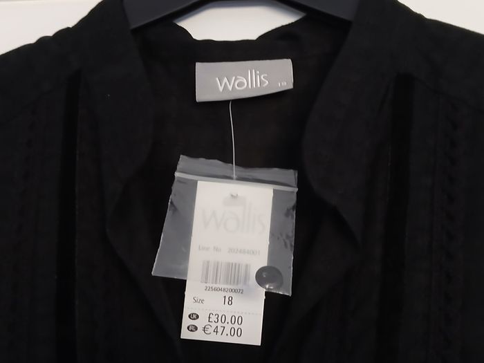 Black top from Wallis, size 18, new with tag