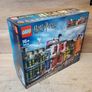 Lego 75978 Diagon Alley Image 3