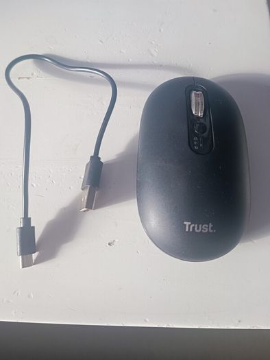 Trust Seron Slim Multi-Wireless Hyperscroll Mouse 2026 Model Mint Condition