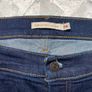 Levi's 724 High Rise Straight 18W Ladies 3/4 Length Jeans W36 L25 Image 3