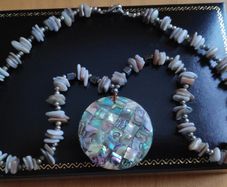 Abalone shell pendant necklace