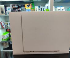 Macbook Air M2 13" 256gb, Open Box