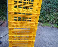 5x Heavy Duty Stacking Plastic Crates