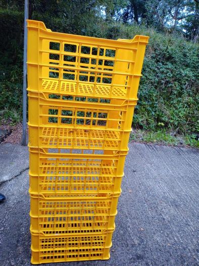 5x Heavy Duty Stacking Plastic Crates