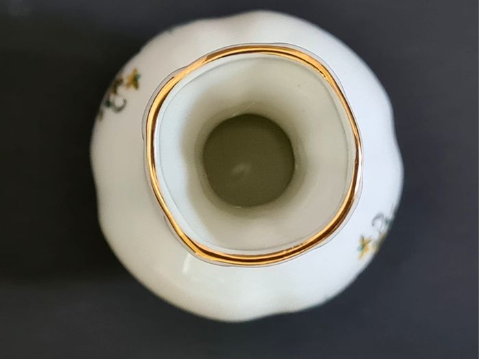Vintage 1980s Royal Tara Swan Vase Fine Bone China Ireland White Gold Trim Handmade Galway