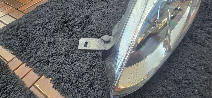 ford fiesta headlight passenger  side.