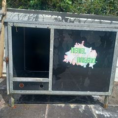 metal dog box