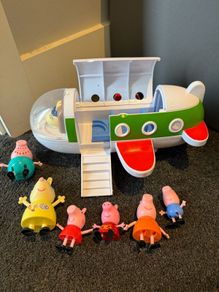 Peppa Pig Plane & figures
