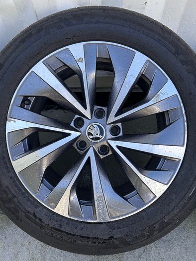 Genuine Skoda Sportline 18" Alloy Wheels