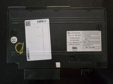 Mercedes CD changer A203 820 90 89