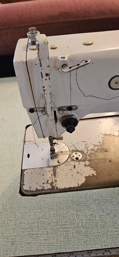 Industrial sewing machine