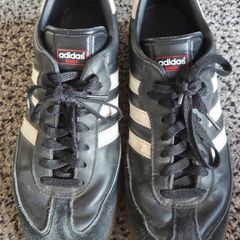 Black Adidas Sambas
