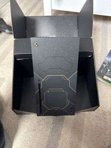 Xbox Series X - Halo Infinite Limited Edition Console