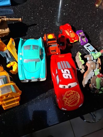 toys