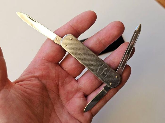 Vintage Rare Collectable Victoria Victorinox Price Gentleman's models 74mm Swiss Army Knife