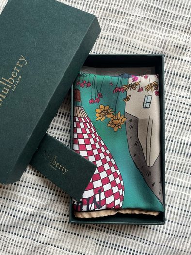 Absolutely beautiful Mulberry Silk Scarf