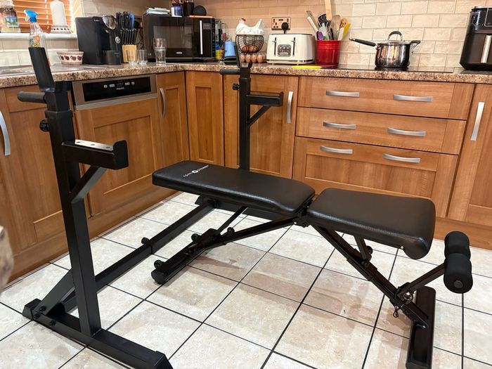 Gym Weightlifting Bundle, Great Value! Metal Weights, Squat Rack, Weight Bench, Bars, Mats + More!