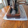 Singer Sewing Machine Image 4