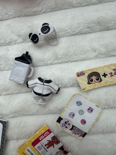LOL L.O.L. Surprise Doll Series 3 Confetti Pop MGA Snuggle Babe new Opened box Please look at the pictures