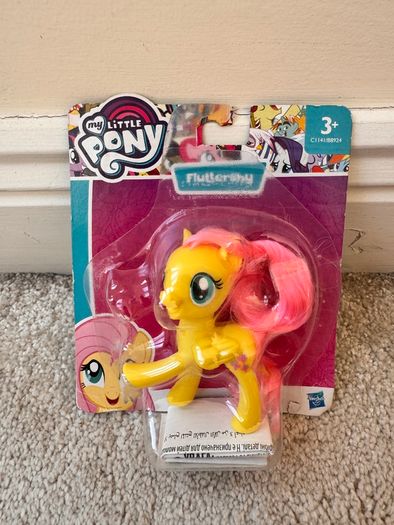 Hasbro My Little Pony Friends Fluttershy B8924 / C1141 Only Pony MLP approx. 8 cm. 2016  Please see photos