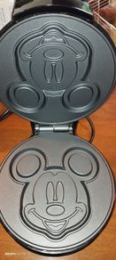 Waffle maker