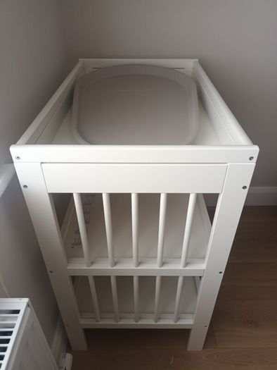 Baby changing mat