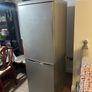 freestanding fridge-freezer Image 2