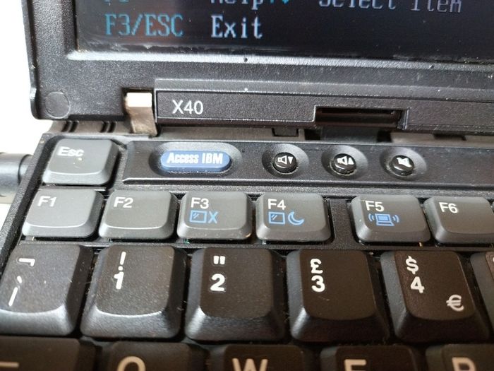 IBM ThinkPad X40 laptop