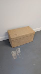 FREE - Storage pouffe / ottoman