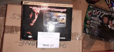 Corgi CC99105 James Bond 007 The World is not Enough BMW Z8 & Diorama, Ltd Ed