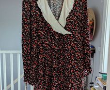 Sweetheart white collar dress