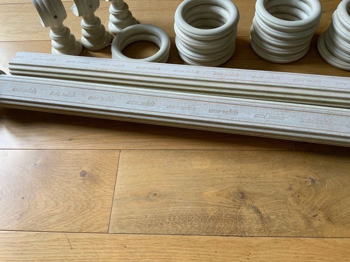 Curtain pole
