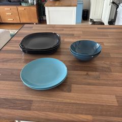 Plates & bowls