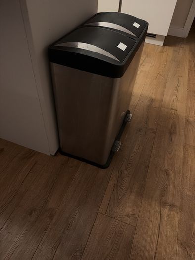 Dustbin Garbage Bin