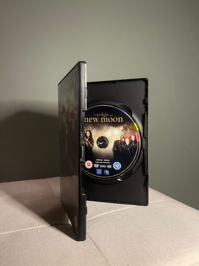 Twilight Saga Complete 5 Movie DVD Collection