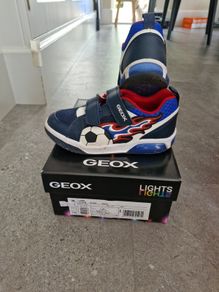 Geox Lights Trainers EU30 Soccer motif