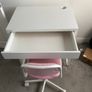 Kids desk Image 3