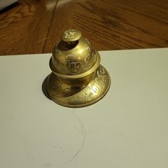 Prayer bell claw type